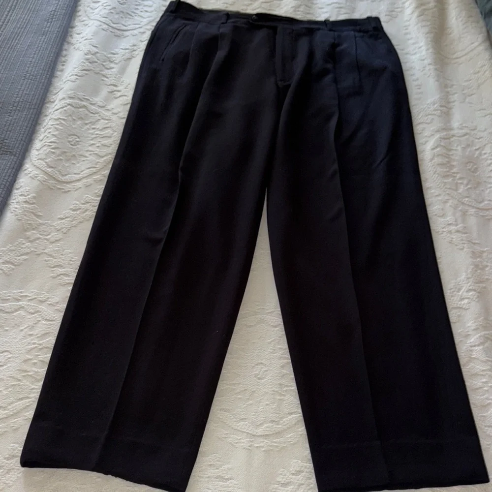 Gently Loved Classic Black Men's Pants by Donna Karan
